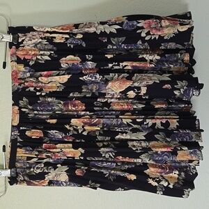 Soprano Navy Floral Pleated Skirt Size Small